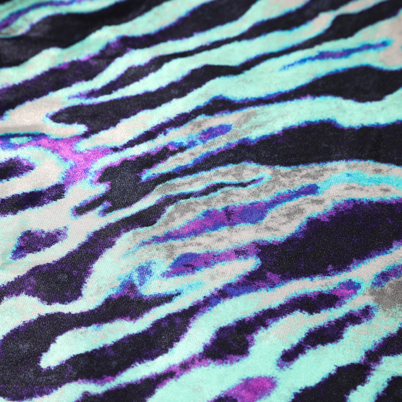 ' Bleu Tiger ' Satin Bandana