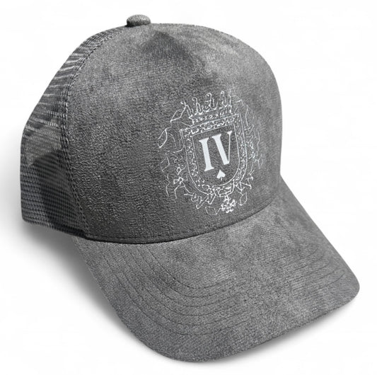 ‘ King’s Crest ‘ Suede Trucker Hat
